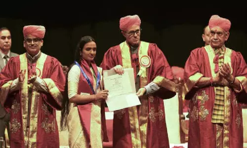 ചെ​​ങ്കോട്ട സ്ഫോടനത്തിന്റെ പേരിൽ കസ്റ്റഡിയിലെടുത്തത് നൂറുകണക്കിന് പേരെ; കശ്മീരികളെ ഒന്നടങ്കം തീ​വ്രവാദികളായി മുദ്രകുത്തരുതെന്ന് ഉമർ അബ്ദുല്ല