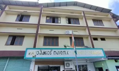 മണ്ണാർക്കാട്ട് പോരാട്ടം കനക്കും മണ്ണാർക്കാട്ട് പോരാട്ടം കനക്കും