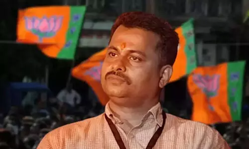 പാലത്തായി ബലാത്സംഗക്കേസ്: പത്മരാജന്റെ കുടുംബം ജീവനൊടുക്കിയാൽ ഉത്തരവാദിത്തം എസ്.ഡി.പി.ഐക്കും ജമാഅത്തെ ഇസ്ലാമിക്കും -പത്മരാജന്റെ അഭിഭാഷകൻ പാലത്തായി ബലാത്സംഗക്കേസ്: പത്മരാജന്റെ കുടുംബം ജീവനൊടുക്കിയാൽ ഉത്തരവാദിത്തം എസ്.ഡി.പി.ഐക്കും ജമാഅത്തെ ഇസ്ലാമിക്കും -പത്മരാജന്റെ അഭിഭാഷകൻ