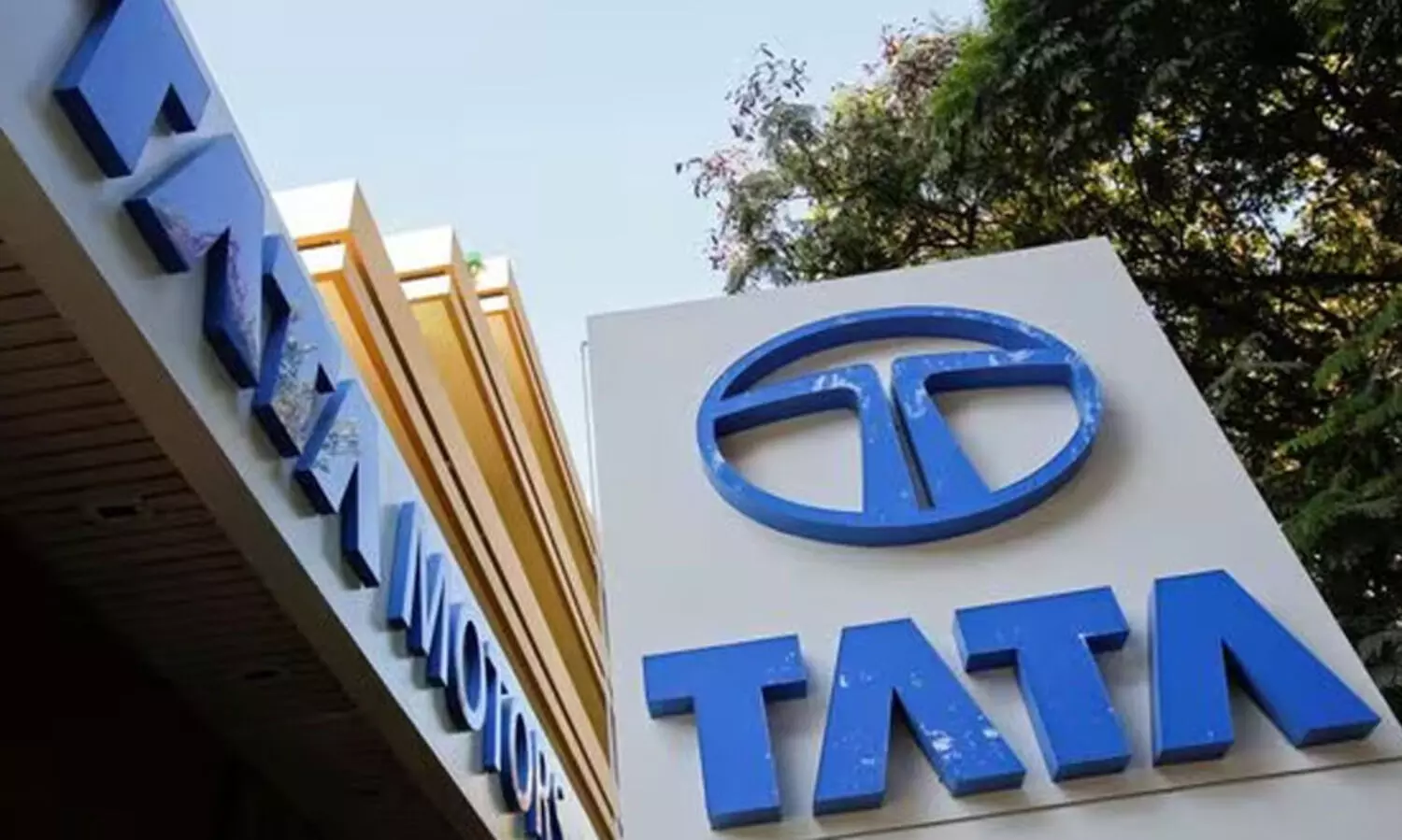 വിഭജനം പൂർത്തിയായതോടെ നിക്ഷേപകർക്ക് കൺഫ്യൂഷൻ, ഇനി ടാറ്റ മോട്ടോർസിന്റെ എത് ഓഹരി വാങ്ങും​?
