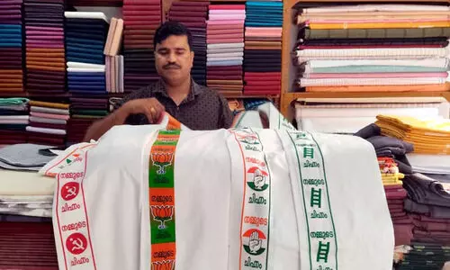 വോട്ടുപിടിക്കാൻ ചിഹ്ന‘മുണ്ട്’