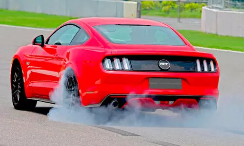 ടോർക്കും ക്രൂയിസ് കൺട്രോളും