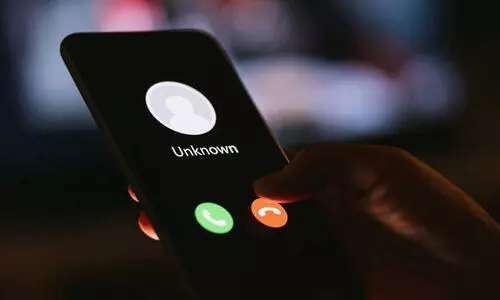 ആ​രാ? ഞാ​നാ...