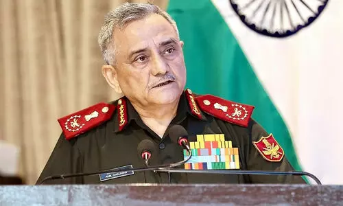 ‘ലാഭം മാത്രം നോക്കാതെ അൽപം രാജ്യസ്നേഹം കാണിക്കൂ’ പ്രതിരോധ കമ്പനികളോട് പൊട്ടിത്തെറിച്ച് സി.ഡി.എസ്, കണക്കുകളും ശേഷിയും പെരുപ്പിച്ച് കാണിക്കുന്നുവെന്നും വിമർശനം