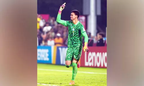 പെ​ഡ്രോ, നീ​യാ​ണ് ര​ക്ഷ​ക​ൻ