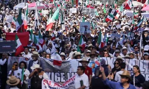 മെക്സിക്കോയിൽ സർക്കാറിനെതിരെ   ‘ജെൻ സി’ പ്രക്ഷോഭം; പിന്നിൽ വലതുപക്ഷ രാഷ്ട്രീയക്കാരെന്ന് ക്ലോഡിയ ഷെയിൻബോം