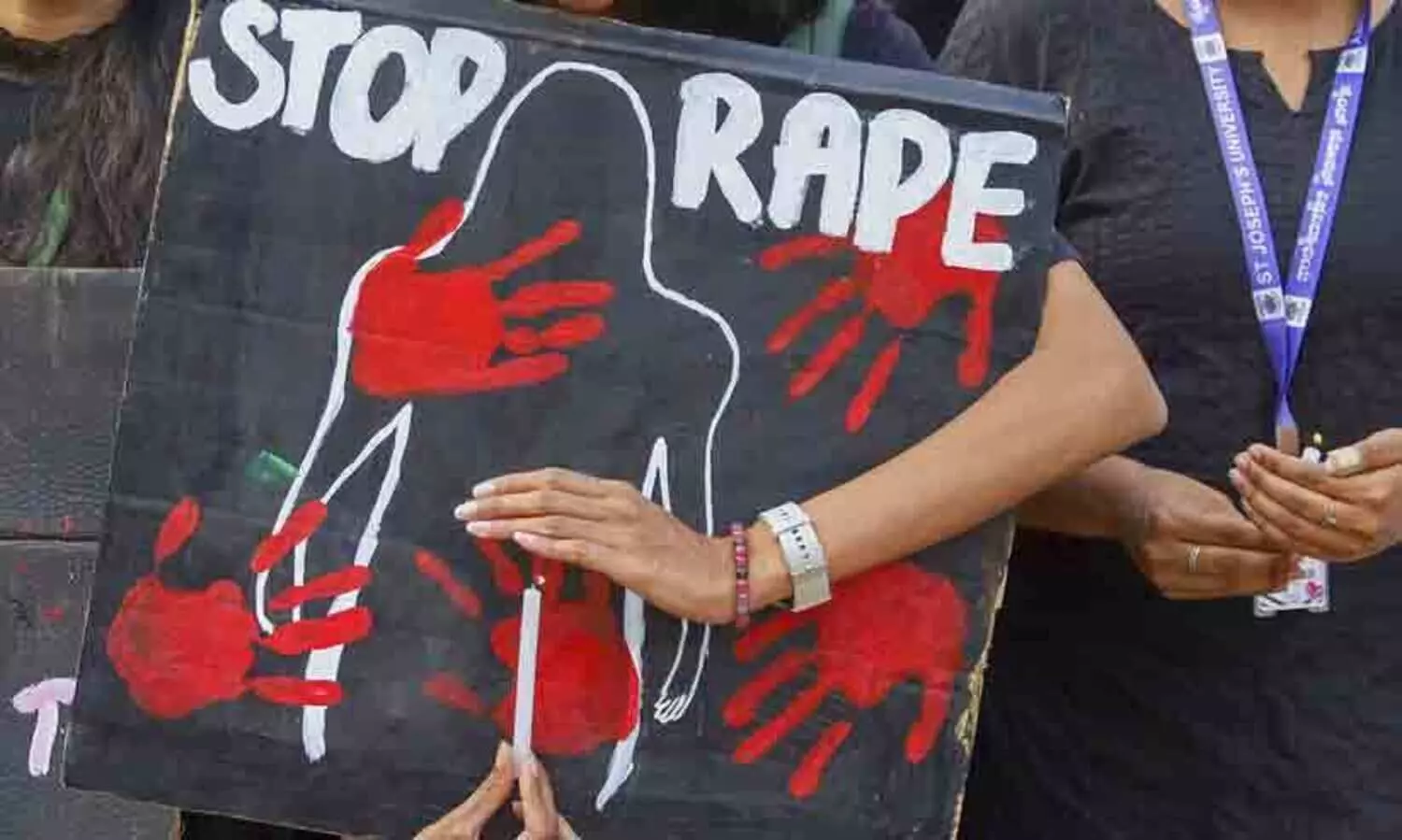 ചൂതാട്ടത്തിൽ ഭാര്യയെ പണയം വെച്ചു; നിർബന്ധിത ഗർഭഛിദ്രവും ബലാത്സംഗവും, ഞെട്ടിക്കുന്ന വെളിപ്പെടുത്തലുമായി യുവതി