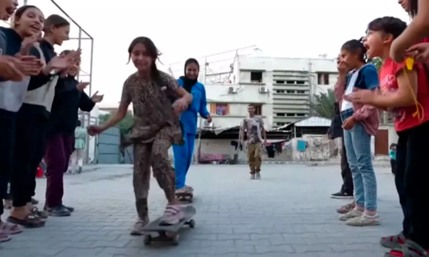 Gaza,Children,Skateboarding,Resilience,War- ഫലസ്തീൻ, ഗസ്സ,  സ്കേറ്റ് ബോർഡ്, ഇസ്രായേൽ