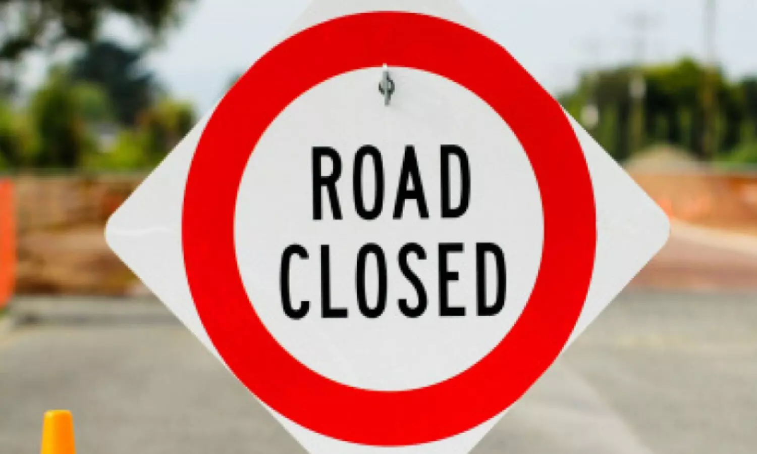 അ​റ്റ​കു​റ്റ​പ്പ​ണി അ​റേ​ബ്യ​ൻ ഗ​ൾ​ഫ് സ്ട്രീ​റ്റി​ൽ ഗ​താ​ഗ​ത നി​യ​ന്ത്ര​ണം