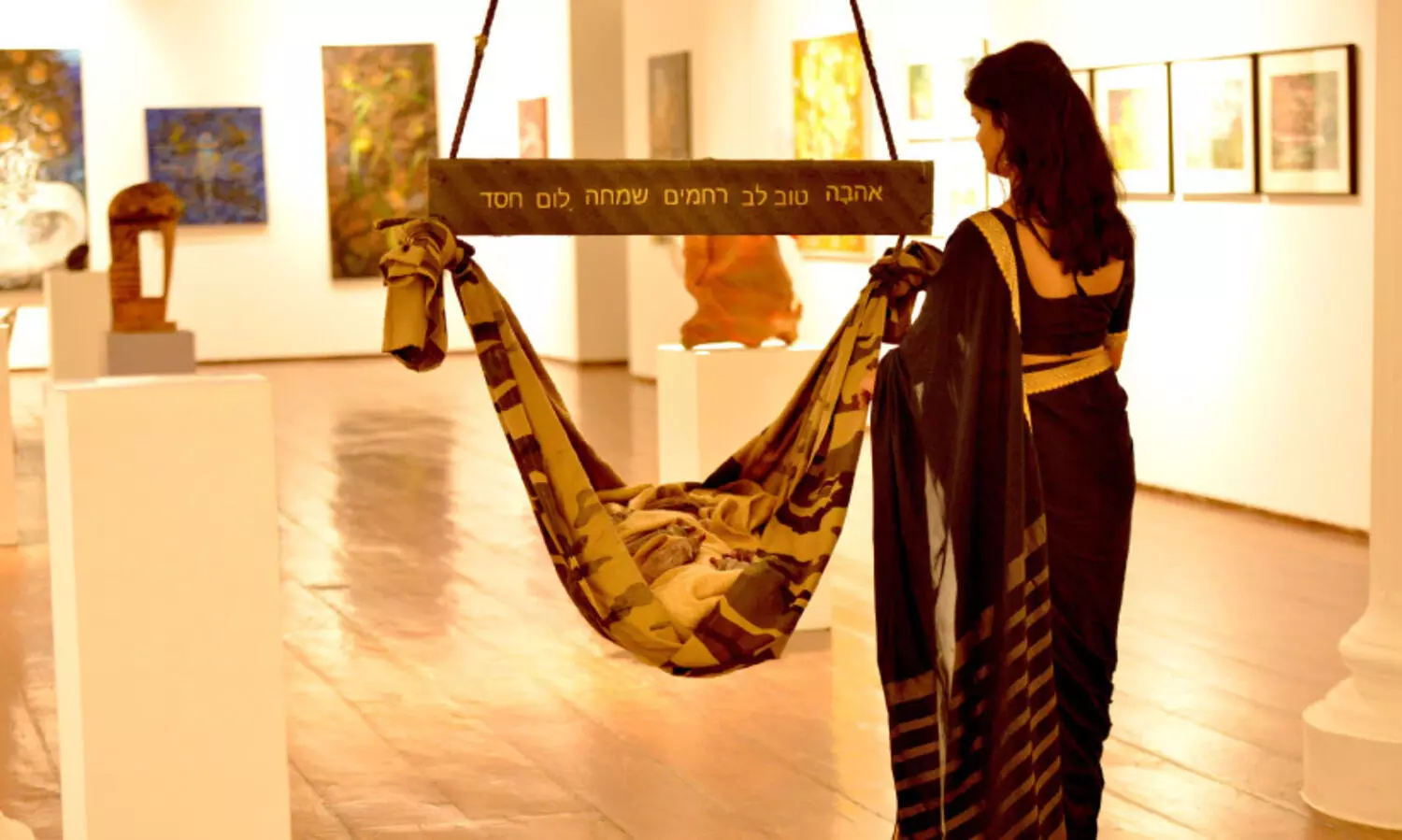 ഗസ്സയുടെ വ്യഥ പകർത്തി, പ്രകൃതിയുടെ നിറം വരച്ചിട്ട് ‘ക്യാപ്ച’