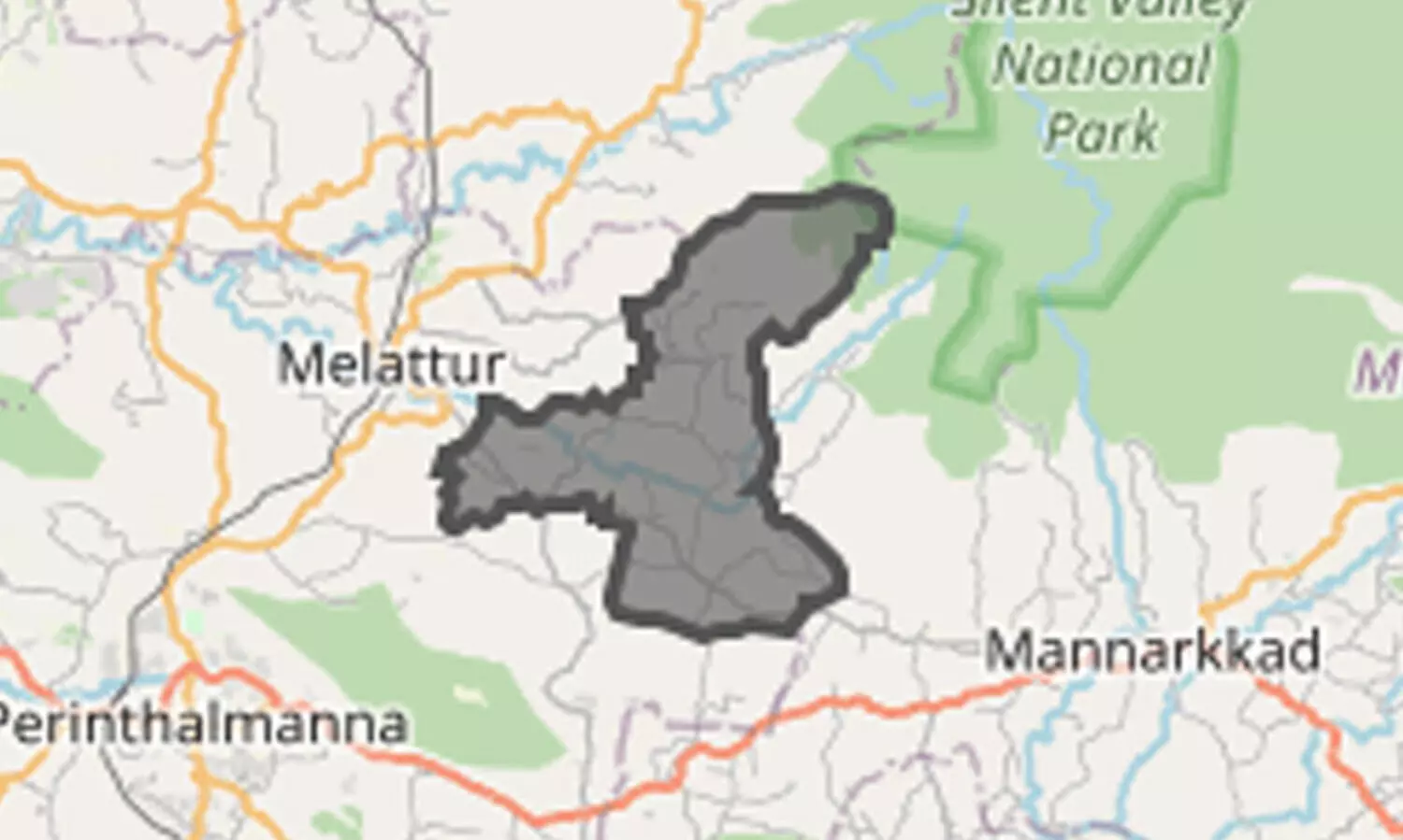 അ​ല​ന​ല്ലൂ​ർ പ​ഞ്ചാ​യ​ത്ത് വി​ഭ​ജ​നം അ​ക​ലെ ത​ന്നെ; പോ​രി​നി​റ​ങ്ങി യു.​ഡി.​എ​ഫും എ​ൽ.​ഡി.​എ​ഫും