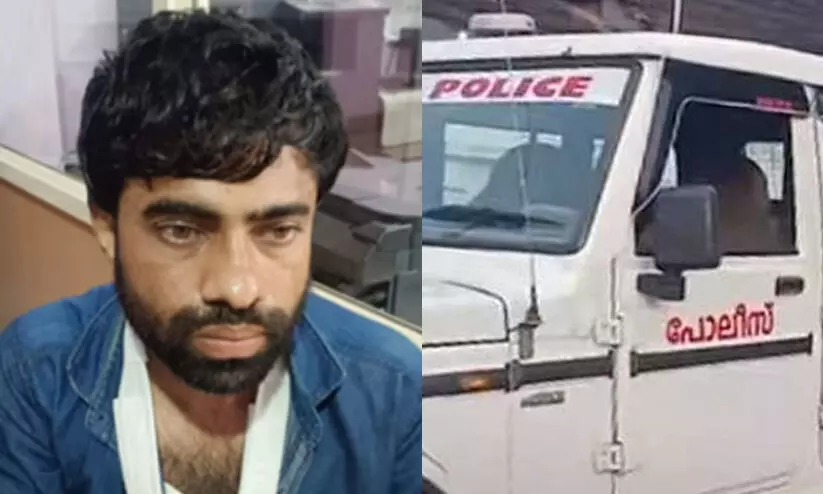 ബൈക്കിൽ കടത്തവെ അഞ്ച് കിലോ കഞ്ചാവുമായി സ്കൂൾ ബസ് ഡ്രൈവർ പിടിയിൽ; വീട്ടിൽനിന്ന് 11 കിലോയും 20 ലക്ഷം രൂപയും കണ്ടെടുത്തു ബൈക്കിൽ കടത്തവെ അഞ്ച് കിലോ കഞ്ചാവുമായി സ്കൂൾ ബസ് ഡ്രൈവർ പിടിയിൽ; വീട്ടിൽനിന്ന് 11 കിലോയും 20 ലക്ഷം രൂപയും കണ്ടെടുത്തു