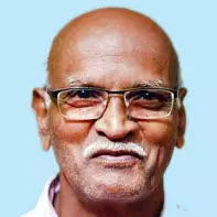 ച​ന്ദ്ര​ൻ