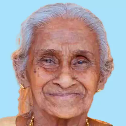 ത്രേ​സ്യാ​മ്മ ജോ​സ​ഫ്