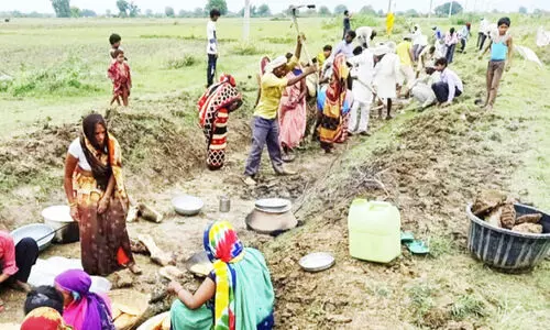 മഹാത്മാ ഗാന്ധി ദേശീയ ഗ്രാമീണ തൊഴിലുറപ്പ് പദ്ധതി; കേന്ദ്രം ഫണ്ട് വൈകുന്നു; നാല് മാസമായി വേതനമില്ല
