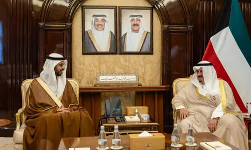 യു.​എ.​ഇ മ​ന്ത്രി​യെ പ്ര​ധാ​ന​മ​ന്ത്രി സ്വീ​ക​രി​ച്ചു