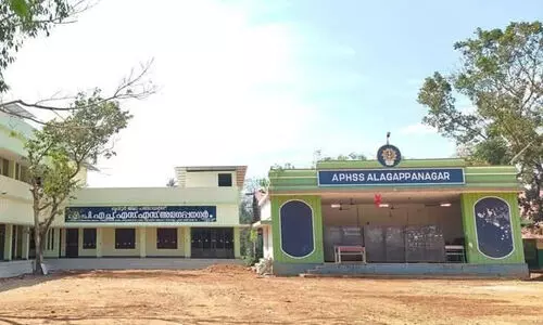 ശബരിമലക്ക് വ്രതമെടുത്ത് കറുപ്പ് വസ്ത്രം ധരിച്ചെത്തിയ വിദ്യാർഥികളെ ക്ലാസിൽനിന്ന് ഇറക്കിവിട്ടു