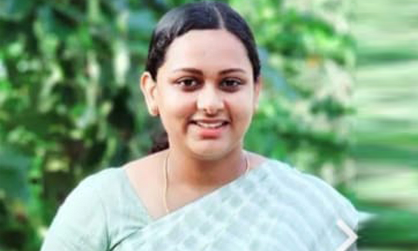 അരുവാപ്പുലത്തിന്‍റെ ‘ബേബി’ക്ക് പ്രമോഷൻ | Reshma Mariam Roy will contest ...