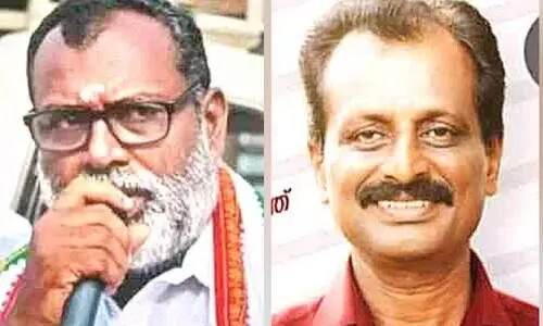 അകത്ത് ഐക്യവും പുറത്ത് പോരാട്ടവും