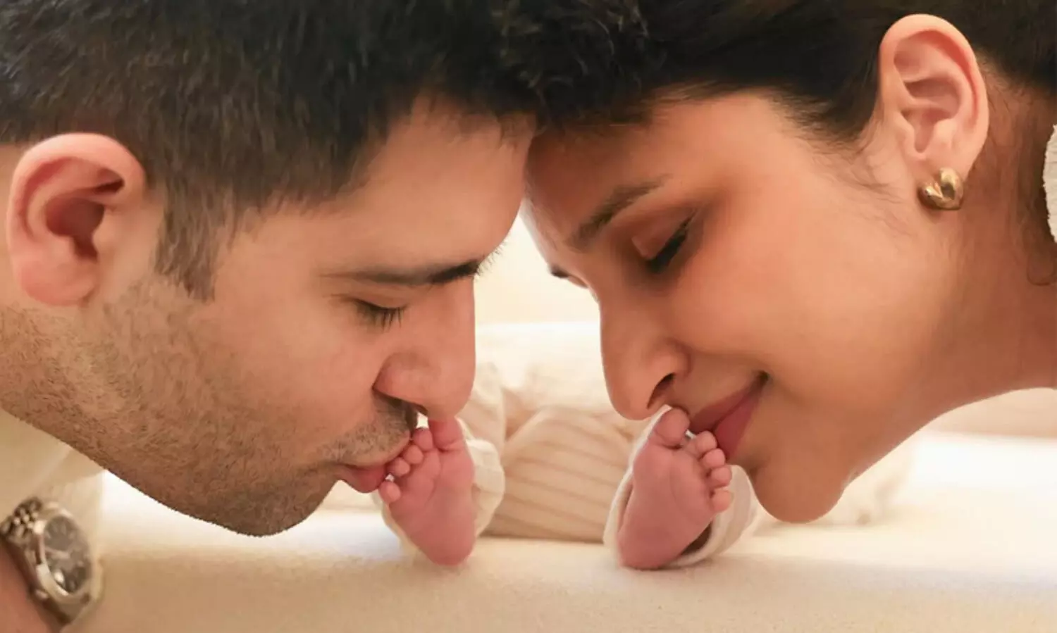 ജലസ്യ രൂപം, പ്രേമസ്യ സ്വരൂപം; കുഞ്ഞിന്‍റെ പേര് പങ്കുവെച്ച് പരിണീതിയും രാഘവ് ഛദ്ദയും