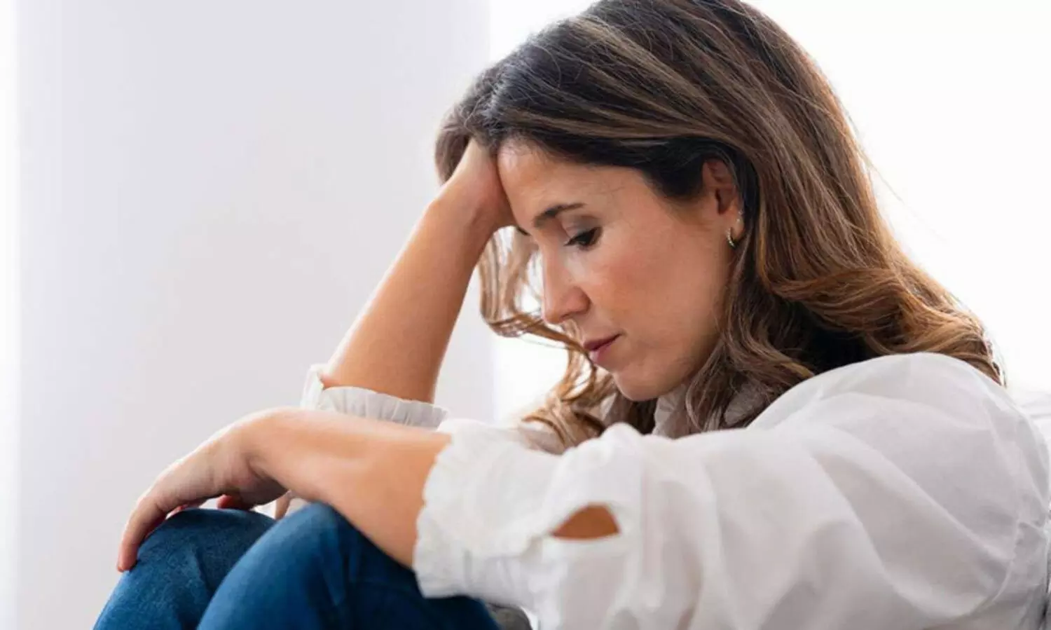 ഗർഭപാത്രം നീക്കം ചെയ്യേണ്ടി വരുമോ? ആർത്തവവിരാമം അടുക്കുമ്പോഴും, അതിനുശേഷവും പലതരം ലക്ഷണങ്ങൾ ഉണ്ടാവാം