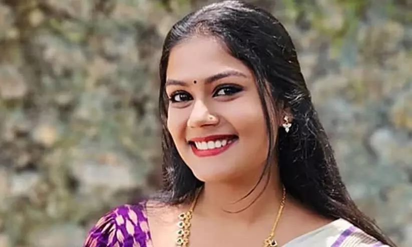 വൈഷ്ണ സുരേഷിന്റെ പേര് നീക്കിയ നടപടി; തെരഞ്ഞെടുപ്പ് കമീഷന്റെ തീരുമാനം ഇന്ന് വൈഷ്ണ സുരേഷിന്റെ പേര് നീക്കിയ നടപടി; തെരഞ്ഞെടുപ്പ് കമീഷന്റെ തീരുമാനം ഇന്ന്