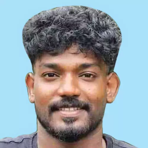 വാ​ഹ​നാ​പ​ക​ട​ത്തി​ല്‍ പ​രി​ക്കേ​റ്റ യു​വാ​വ് മ​രി​ച്ചു