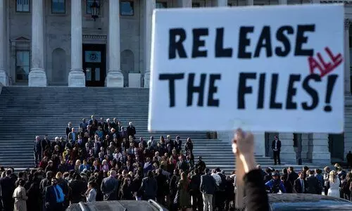 എപ്സ്റ്റീന്‍ ഫയലുകള്‍ പുറത്തുവിടാനുള്ള ബില്ലിന് യു.എസ് കോണ്‍ഗ്രസിന്റെ അംഗീകാരം