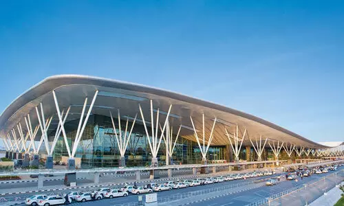 ബംഗളൂരു വിമാനത്താവളത്തിൽ കത്തി ആക്രമണം; രണ്ടുപേർക്ക് പരിക്ക്