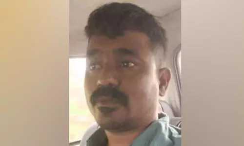 ബൈ​ക്ക് യാ​ത്ര​ക്കാ​ര​ന്റെ മു​ഖ​ത്ത് കു​രു​മു​ള​ക് സ്പ്രേ ​ അ​ടി​ച്ച് മൂ​ന്ന് ല​ക്ഷ​ം ക​വ​ർ​ന്ന കേ​സി​ൽ ഒ​രാ​ൾ കൂ​ടി അ​റ​സ്റ്റി​ൽ