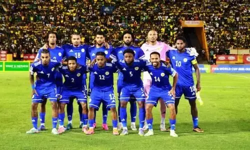 ജനസംഖ്യ ഒന്നരലക്ഷം, 78കാരനായ കോച്ചിന് കീഴിൽ ലോകകപ്പ് യോഗ്യത; ചരിത്രം കുറിച്ച് ക്യുറസാവോ