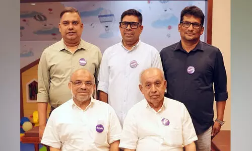 ഫാമിലിയുടെ ജെെത്രയാത്ര