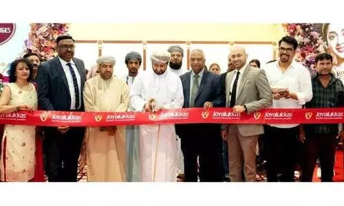 സ​ലാ​ല​യി​ല്‍ പു​തി​യ ഷോ​റൂം തു​റ​ന്ന് ജോ​യ് ആ​ലു​ക്കാ​സ്