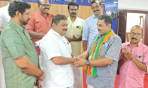 മുസ്‍ലിം ലീഗ് നേതാവ് ബി.ജെ.പിയിൽ ചേർന്നു; എൻ.ഡി.എ സ്ഥാനാർഥിയായി മത്സരിക്കും