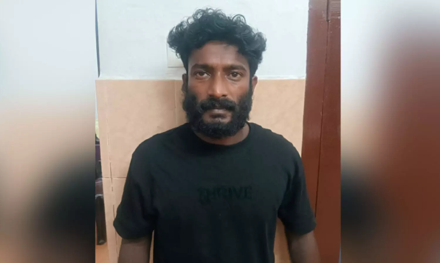 എയർ ഗണ്ണും എൽ.എസ്.ഡിയുമായി പിടിയിൽ