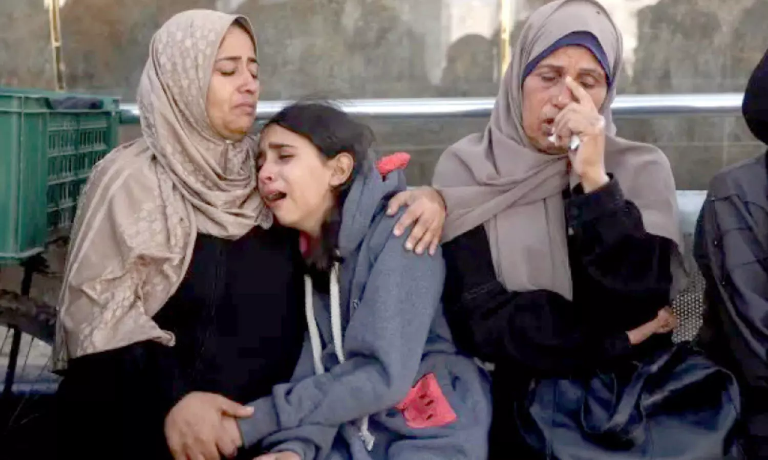 ഗസ്സയിൽ ഇസ്രായേൽ ആക്രമണം; 12 മ​ണി​ക്കൂ​റി​നി​ടെ 33 മരണം