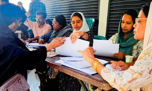 തെരഞ്ഞെടുപ്പല്ലേ....എസ്.ഐ.ആർ ക്യാമ്പും വെറുതെയാവില്ല