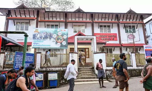 സന്നിധാനത്ത് വിപുല സേവനം ഒരുക്കി ആരോഗ്യവകുപ്പ് സന്നിധാനത്ത് വിപുല സേവനം ഒരുക്കി ആരോഗ്യവകുപ്പ്