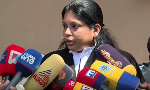 ‘എന്നെയും കുഞ്ഞിനെയും ജീവിക്കാൻ സമ്മതിക്കുന്നില്ല; എന്റെ വോട്ടുവെട്ടാൻ ശ്രമം’ - ബി.ജെ.പി നേതാവ് കൃഷ്ണകുമാറിനും ഭാര്യക്കുമെതിരെ സഹോദരി