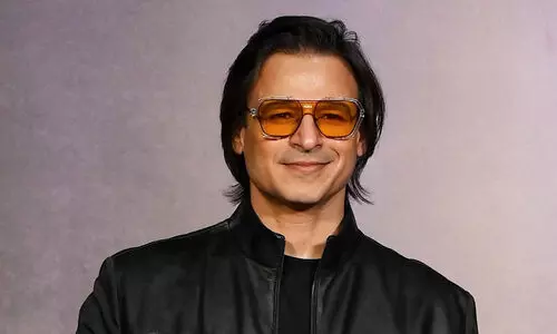 2050ൽ ആളുകൾ ഷാരൂഖ് ഖാൻ ആരാണ്  എന്ന് ചോദിച്ചേക്കാം; കാലക്രമേണ അവർ വിസ്മരിക്കപ്പെടും -വിവേക് ​​ഒബ്‌റോയ്