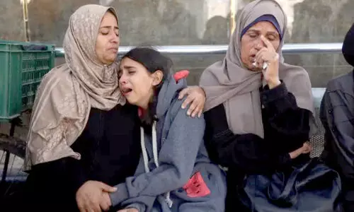 ഗസ്സയിൽ ഇസ്രായേൽ ആക്രമണം; 12 മ​ണി​ക്കൂ​റി​നി​ടെ 33 മരണം