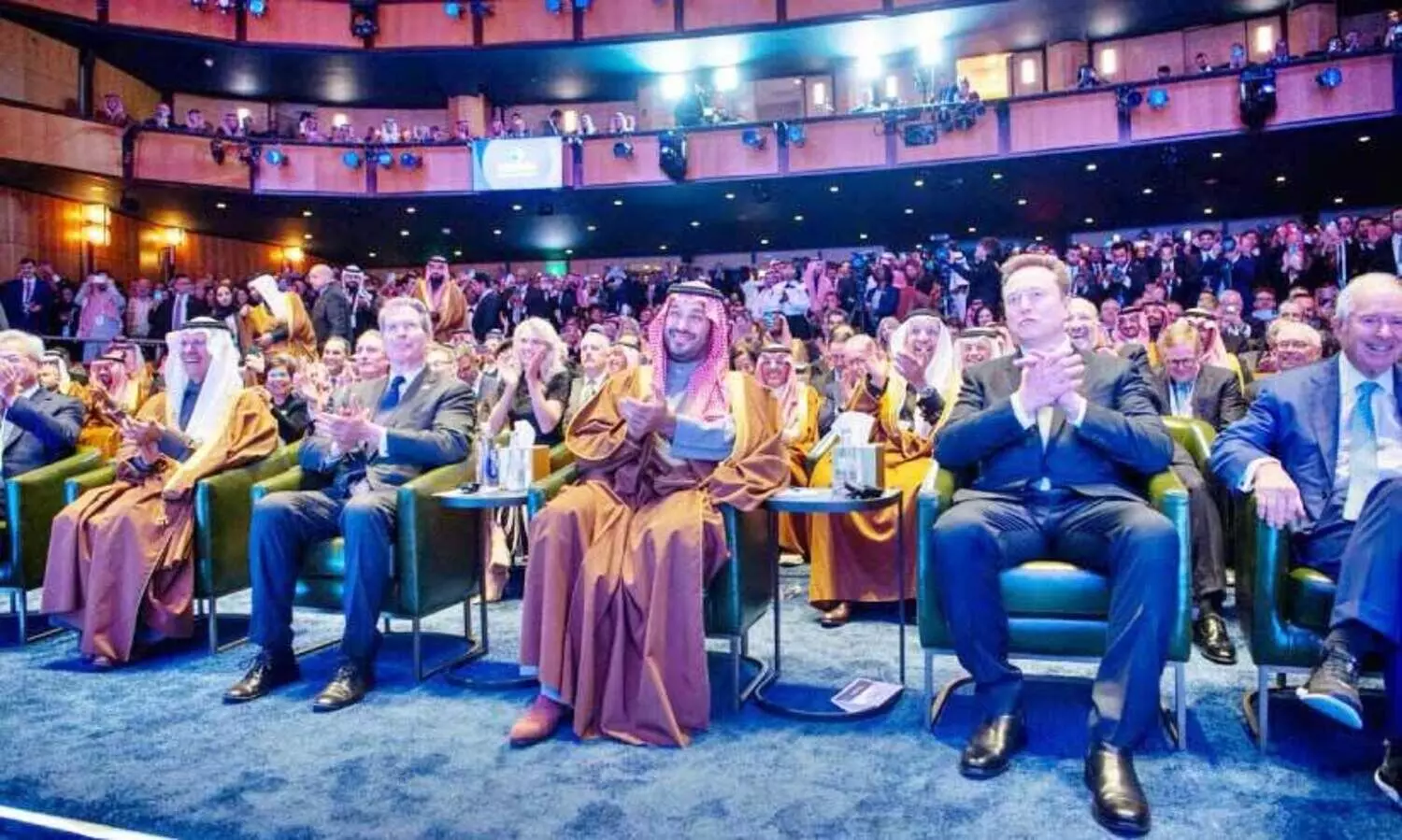 ഗ​താ​ഗ​ത, ലോ​ജി​സ്​​റ്റി​ക്സ് മേ​ഖ​ല​ക​ളി​ൽ സ്വ​ദേ​ശി​വ​ത്ക​ര​ണം ഊ​ർ​ജി​തം