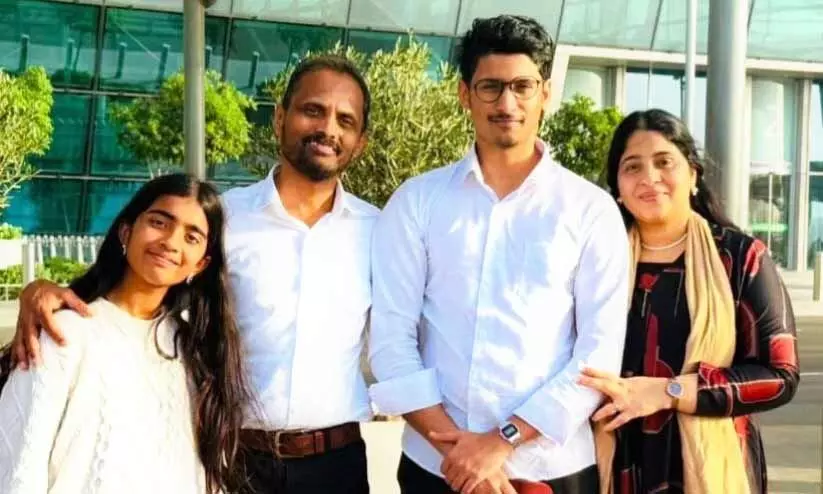 കൗമാരക്കാരിയുടെ ചിന്തകളും കാഴ്ചപ്പാടുകളുമായി സീമൽ റഹ്മാന്റെ പുസ്തകം പുറത്തിറങ്ങി