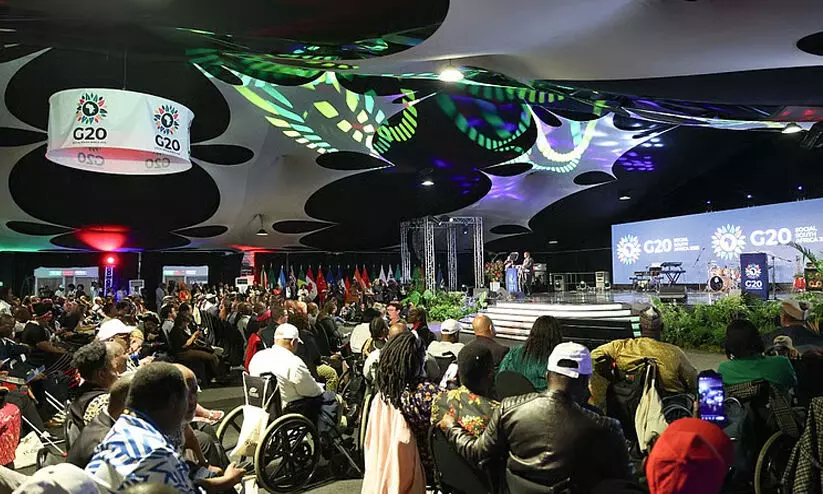 ‘കോപ് 30ൽ’ 2035ലെ പുതിയ കാലാവസ്ഥാ ലക്ഷ്യങ്ങൾ അവതരിപ്പിക്കുന്നതിൽ ജി 20 രാജ്യങ്ങൾ പരാജയപ്പെട്ടു -ഗ്രീൻപീസ് ‘കോപ് 30ൽ’ 2035ലെ പുതിയ കാലാവസ്ഥാ ലക്ഷ്യങ്ങൾ അവതരിപ്പിക്കുന്നതിൽ ജി 20 രാജ്യങ്ങൾ പരാജയപ്പെട്ടു -ഗ്രീൻപീസ്