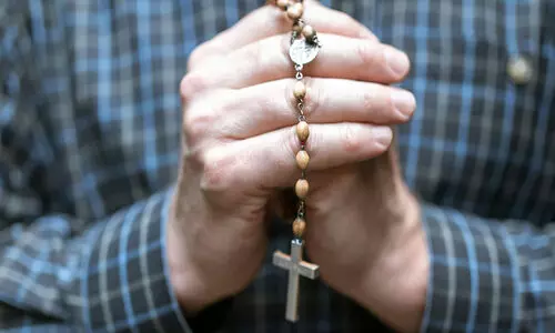 നിയമവിരുദ്ധ മതപരിവർത്തനം നടത്തിയെന്നാരോപിച്ച് രാജസ്ഥാനിൽ രണ്ട് ക്രിസ്ത്യൻ മിഷനറിമാർക്കെതിരെ കേസ്