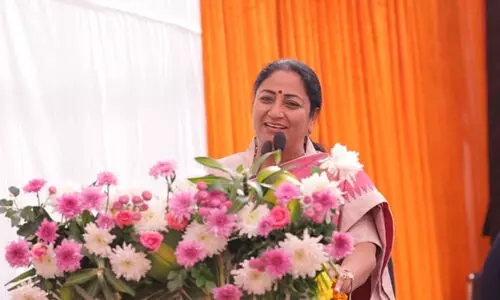 അഞ്ച് രൂപക്ക് രണ്ടുനേരം ഭക്ഷണം; അടൽ കാന്റീനിന് തറക്കല്ലിട്ട് രേഖഗുപ്ത