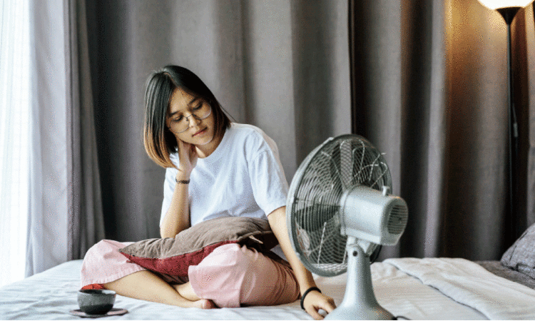 ശ്വാസതടസ്സം, ആസ്ത്മ, അപസ്മാരം... ഫാനിട്ട് കിടന്നുറങ്ങിയാലുള്ള ആരോഗ്യ പ്രശ്നങ്ങൾ. ഫാനിടും മുമ്പ് ഇക്കാര്യങ്ങൾ ശ്രദ്ധിച്ചാൽ ടെൻഷൻ വേണ്ട