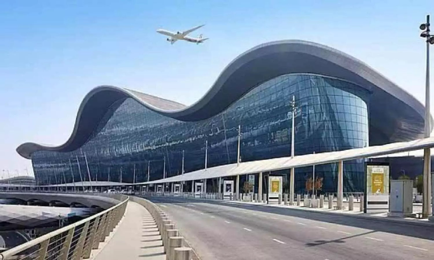 അ​ബൂ​ദ​ബി വി​മാ​ന​ത്താ​വ​ള​ത്തി​ൽ സ​ന്ദ​ർ​ശ​ക​ർ​ക്ക് സൗ​ജ​ന്യ സിം ​കാ​ർ​ഡ്​