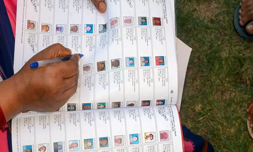 എസ്.ഐ.ആർ: കേരളത്തിന്റെ ഹരജി 26ന് എസ്.ഐ.ആർ: കേരളത്തിന്റെ ഹരജി 26ന് 