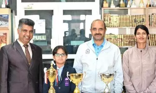 ബാ​ഡ്മി​ന്റ​ണി​ൽ മി​ക​ച്ച നേ​ട്ട​വു​മാ​യി ശാ​ന്തി​നി​കേ​ത​ൻ ഇ​ന്ത്യ​ൻ സ്കൂ​ൾ വി​ദ്യാ​ർ​ഥി​ക​ൾ